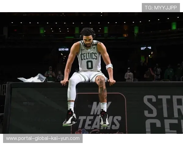 凯尔特人塔图姆缺阵布朗独撑进攻，组织串联能力待提升