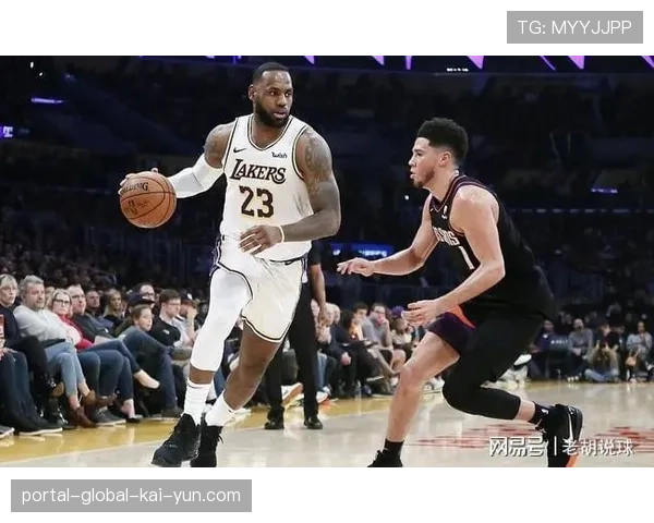 湖人太阳球星传承 詹姆斯与布克时代交接